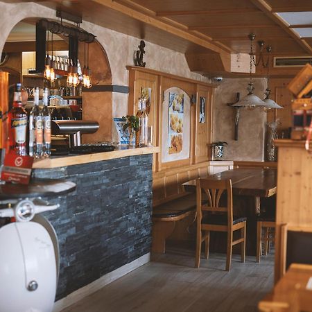 Zum Kleinen Italiener - Ristorante Pizzeria Pension 吉恩堡 外观 照片