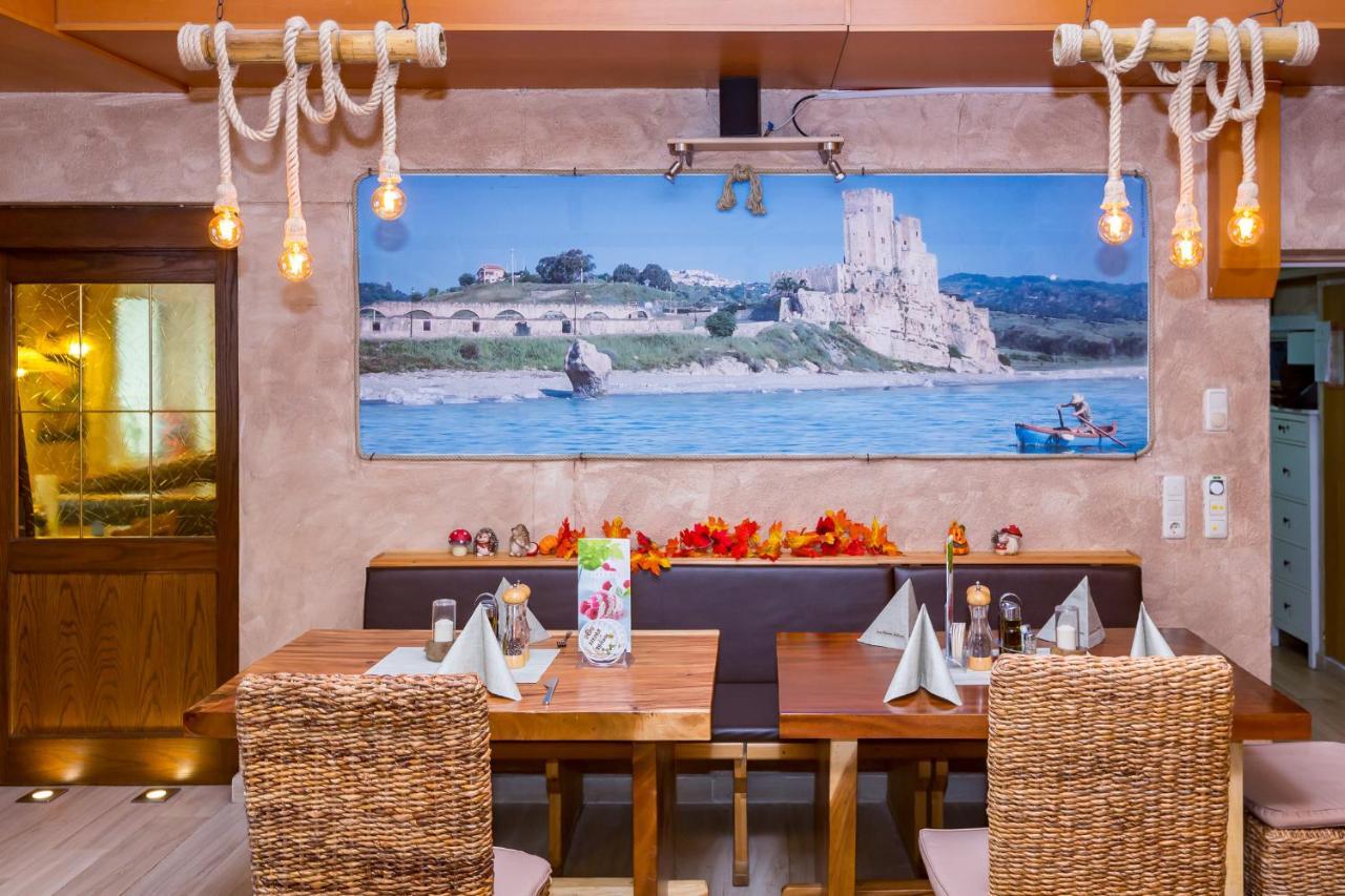 Zum Kleinen Italiener - Ristorante Pizzeria Pension 吉恩堡 外观 照片